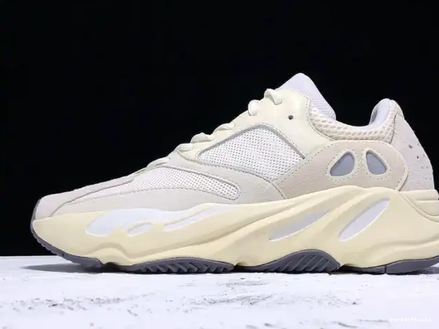 Boost Adidas EG7596 Analog Yeezy 700 0510